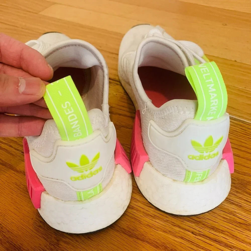 Adidas NMD R1 Sneakers in Pale Nude Size 7.5 Women's Boost Sole - Picture 8 of 9